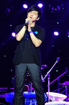 李健图片,李健资料,李健档案